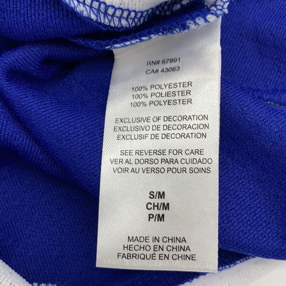 NWT Toronto Maple Leafs Replica Jersey Boys S/M Officially Licensed with the NHL - Picture 9 of 12